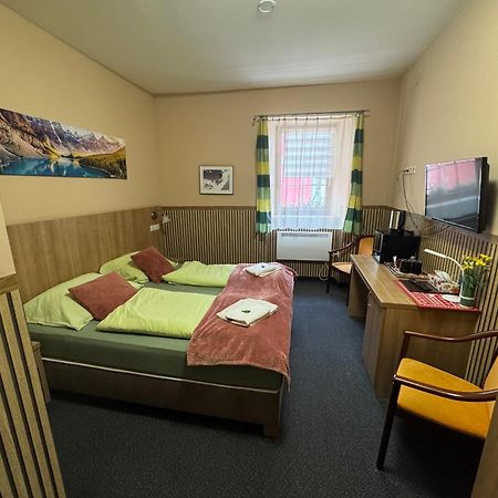 Jasmin Dog Friendly Pension With Shared Kitchen And Hearty Breakfast In The Center Murau Buitenkant foto