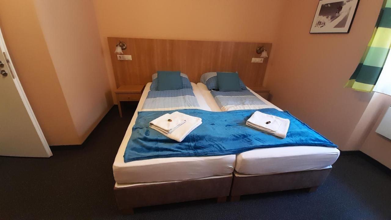 Jasmin Dog Friendly Pension With Shared Kitchen And Hearty Breakfast In The Center Murau Buitenkant foto