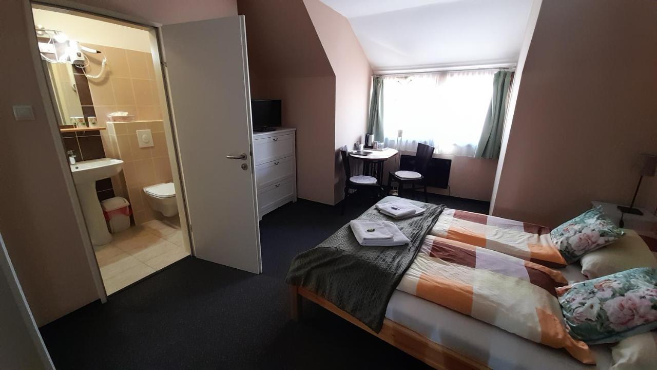 Jasmin Dog Friendly Pension With Shared Kitchen And Hearty Breakfast In The Center Murau Buitenkant foto