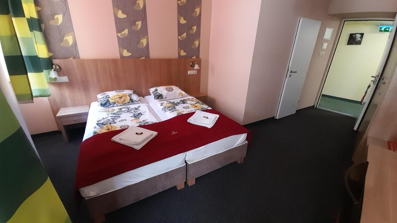 Jasmin Dog Friendly Pension With Shared Kitchen And Hearty Breakfast In The Center Murau Buitenkant foto