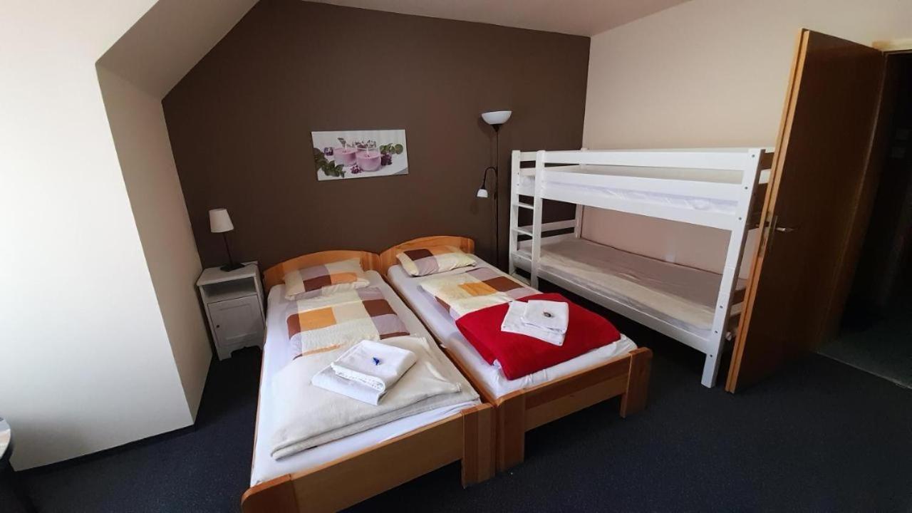 Jasmin Dog Friendly Pension With Shared Kitchen And Hearty Breakfast In The Center Murau Buitenkant foto