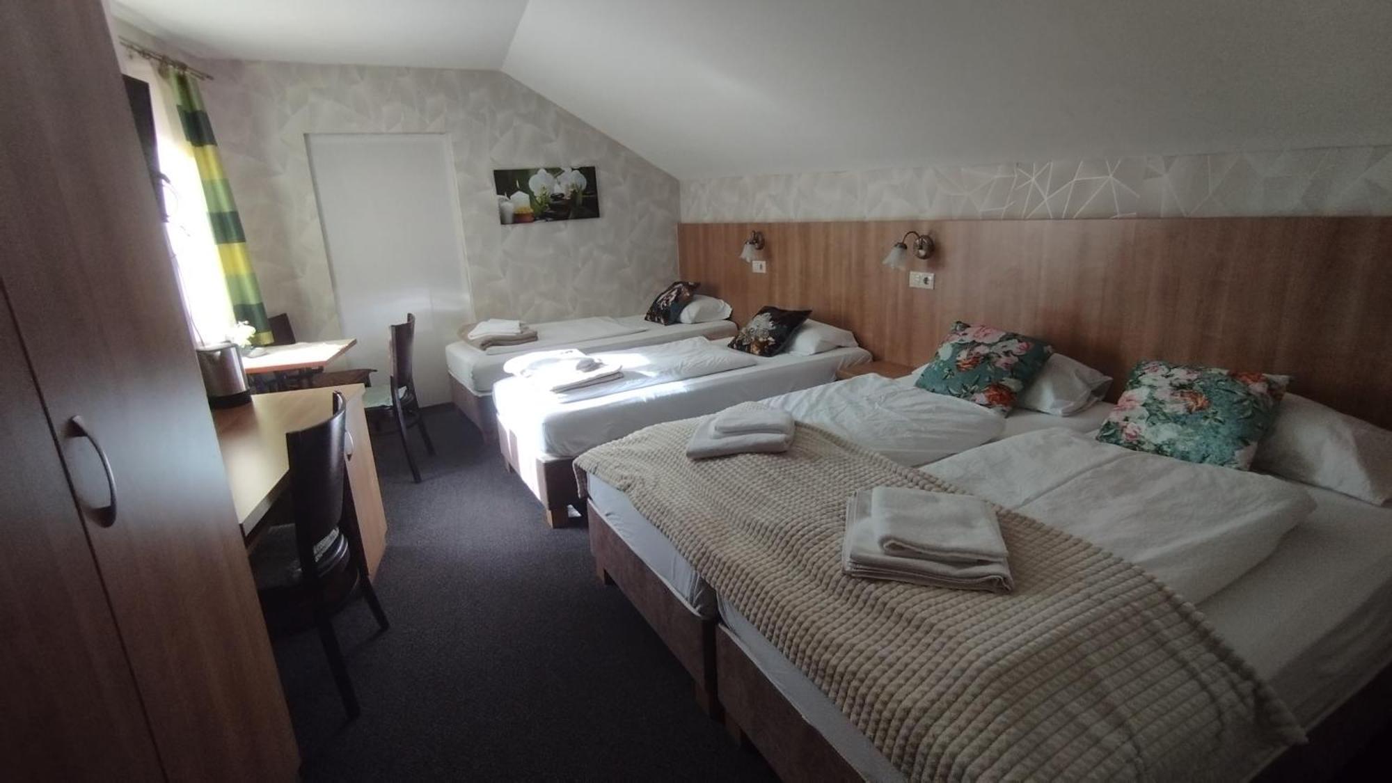 Jasmin Dog Friendly Pension With Shared Kitchen And Hearty Breakfast In The Center Murau Buitenkant foto