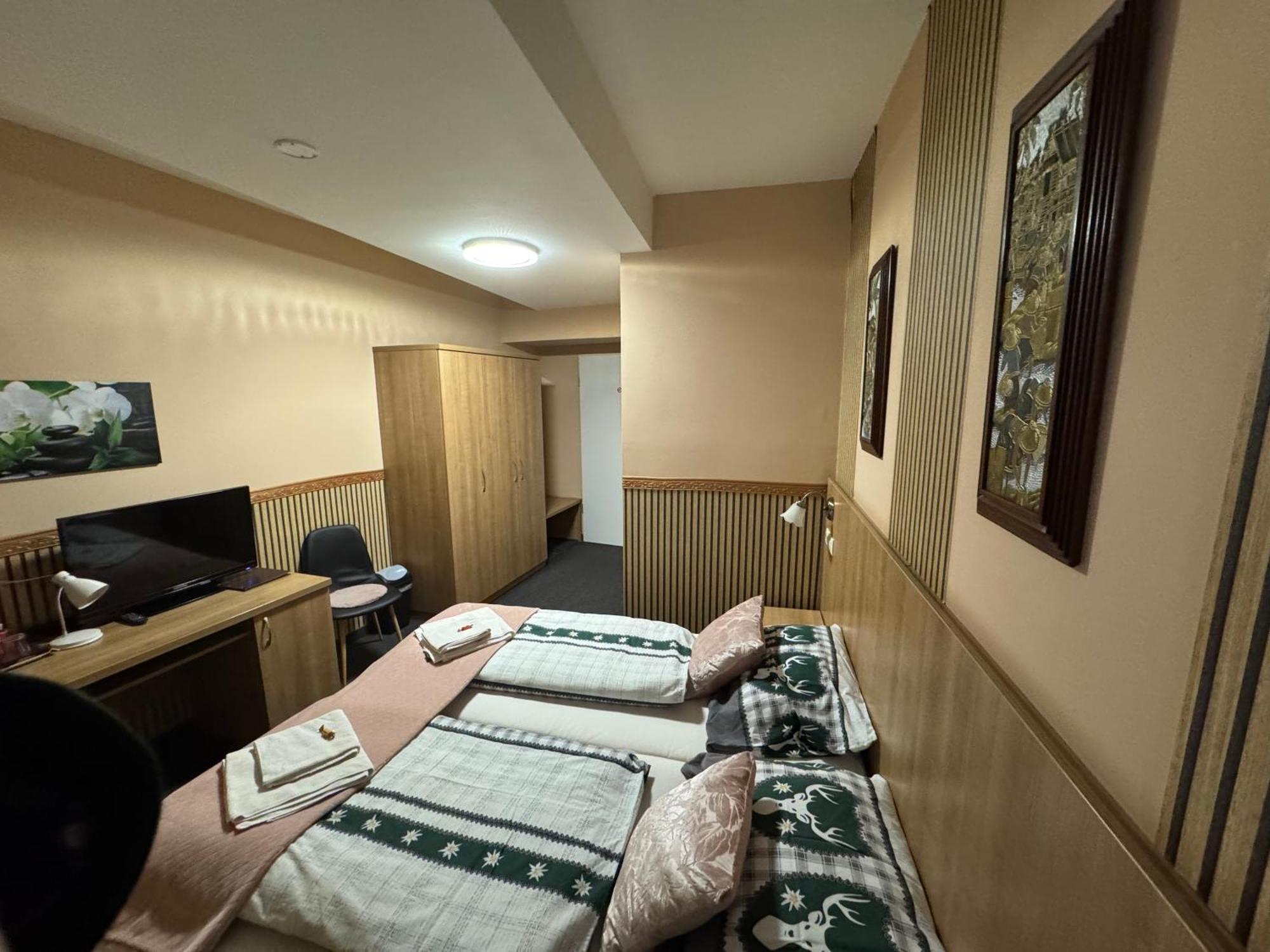 Jasmin Dog Friendly Pension With Shared Kitchen And Hearty Breakfast In The Center Murau Buitenkant foto