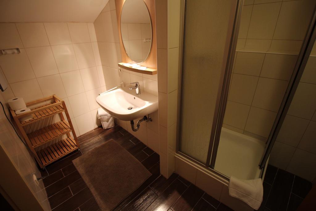 Jasmin Dog Friendly Pension With Shared Kitchen And Hearty Breakfast In The Center Murau Buitenkant foto